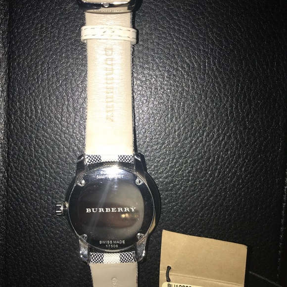 Authentic Burberry Watch - Picture 3 of 8